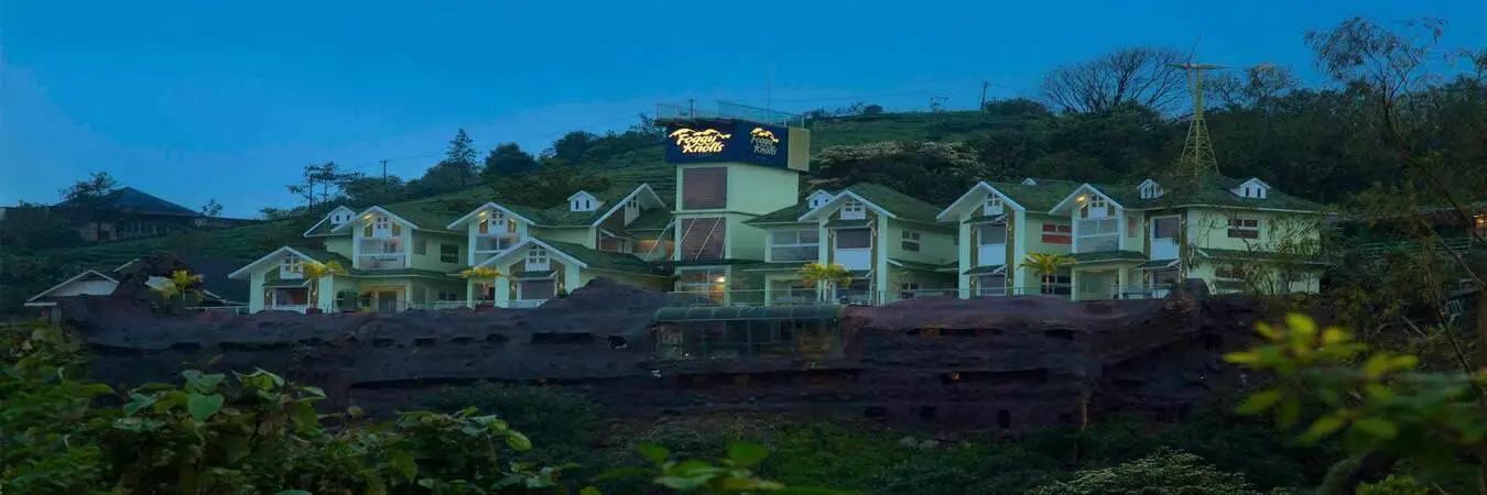 FOGGY KNOLLS RESORT